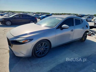 MAZDA 3 PREFERRED