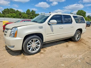 CADILLAC ESCALADE ESV PREMIUM