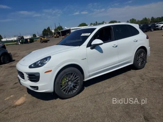 PORSCHE CAYENNE SE HYBRID