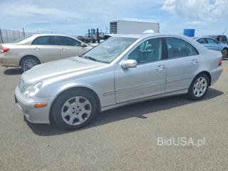 MERCEDES-BENZ C 240