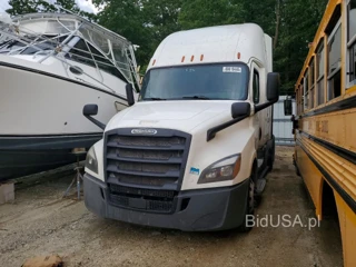 FREIGHTLINER CASCADIA 126