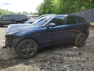 JAGUAR F-PACE R - SPORT