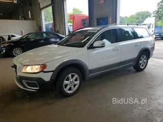 VOLVO XC70 3.2