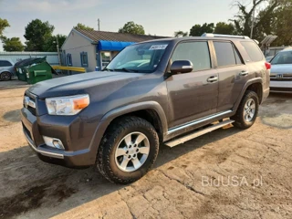 TOYOTA 4RUNNER SR5