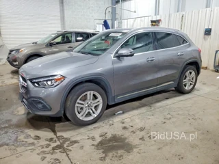 MERCEDES-BENZ GLA 250 4MATIC