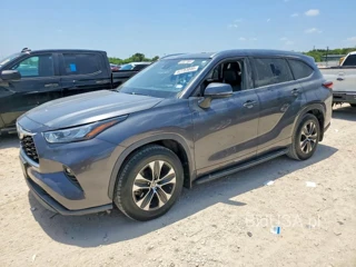 TOYOTA HIGHLANDER XLE