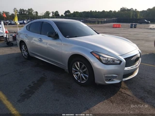 INFINITI INFINITI Q70 3.7X