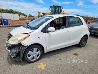 TOYOTA YARIS BASE