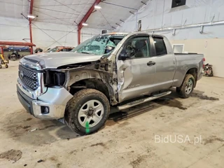 TOYOTA TUNDRA SR5
