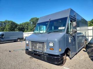 FORD ECONOLINE E450 SUPER DUTY COMMERCIAL STRIPPED CHASSIS