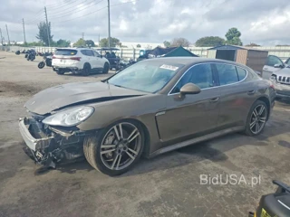 PORSCHE PANAMERA S