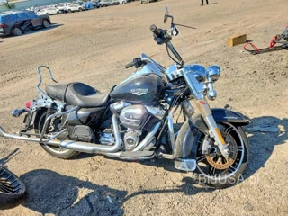 HARLEY-DAVIDSON FLHR
