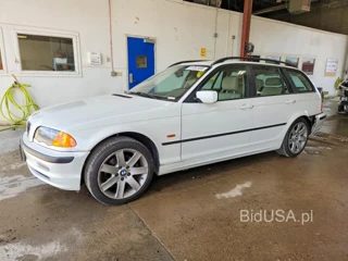 BMW 323