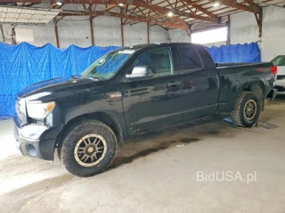 TOYOTA TUNDRA DOUBLE CAB SR5