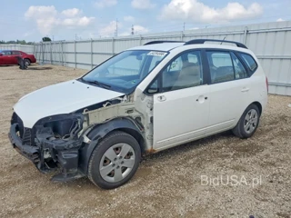 KIA RONDO BASE