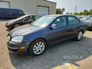 VOLKSWAGEN JETTA SE