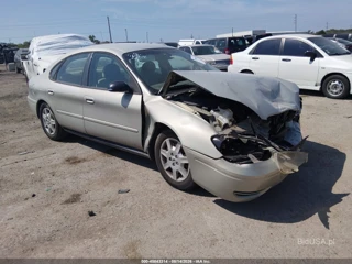 FORD FORD TAURUS SE