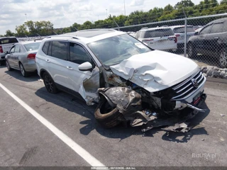VOLKSWAGEN VOLKSWAGEN TIGUAN 2.0T SE