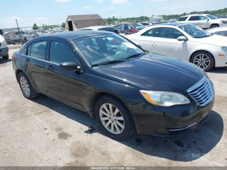CHRYSLER CHRYSLER 200 TOURING