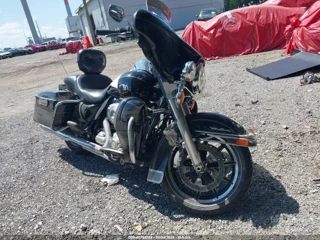 HARLEY-DAVIDSON HARLEY-DAVIDSON FLHTCU