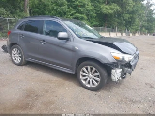 MITSUBISHI MITSUBISHI OUTLANDER SPORT SE