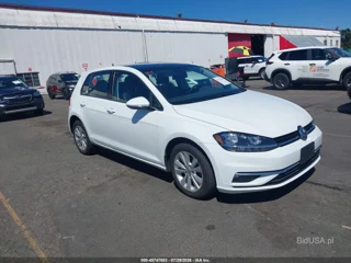 VOLKSWAGEN VOLKSWAGEN GOLF TSI S/TSI SE