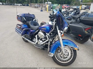 HARLEY-DAVIDSON HARLEY-DAVIDSON FLHTCU