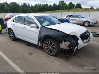 CHRYSLER CHRYSLER 200 TOURING