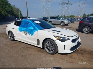 KIA KIA STINGER PREMIUM