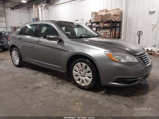 CHRYSLER CHRYSLER 200 LX