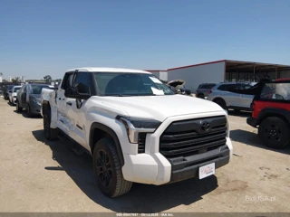 TOYOTA TOYOTA TUNDRA SR5