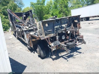 FORD FORD F550 SUPER DUTY STRIPPED CHASS