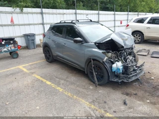 NISSAN NISSAN KICKS SR XTRONIC CVT