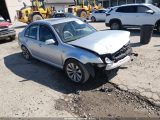 VOLKSWAGEN VOLKSWAGEN JETTA GLS 2.0L