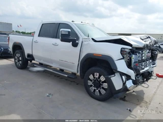 GMC SIERRA 2500HD 4WD  STANDARD BED DENALI