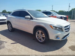 MERCEDES-BENZ MERCEDES-BENZ GLA 250 4MATIC