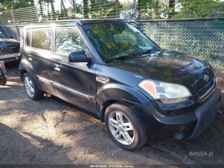 KIA KIA SOUL +