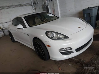 PORSCHE PORSCHE PANAMERA 4
