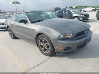 FORD FORD MUSTANG V6 PREMIUM