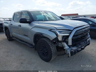 TOYOTA TOYOTA TUNDRA SR5 CREWMAX 5.5' BED