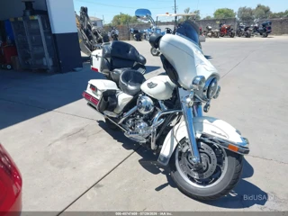 HARLEY-DAVIDSON HARLEY-DAVIDSON FLHTCUI