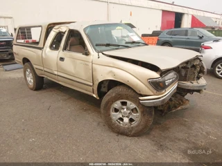 TOYOTA TOYOTA TACOMA PRERUNNER