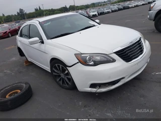 CHRYSLER CHRYSLER 200 S