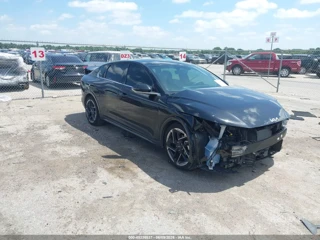 KIA KIA K4 GT-LINE