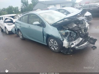TOYOTA TOYOTA PRIUS TWO