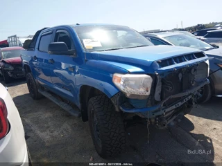 TOYOTA TOYOTA TUNDRA SR5 5.7L V8
