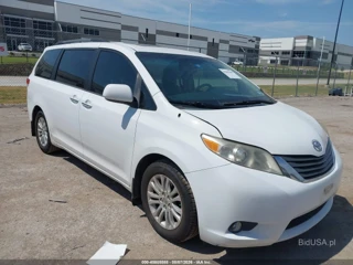 TOYOTA TOYOTA SIENNA XLE V6 8 PASSENGER