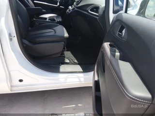 CHRYSLER CHRYSLER PACIFICA SELECT