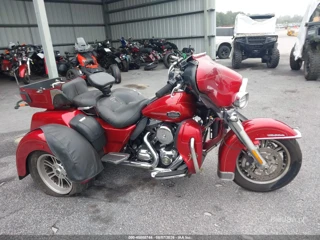 HARLEY-DAVIDSON HARLEY-DAVIDSON FLHTCUTG TRI GLIDE ULTRA CLASSIC