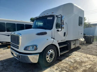 FREIGHTLINER M2 112 MEDIUM DUTY